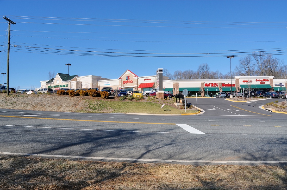 Lakeside Crossing - Lynchburg, VA